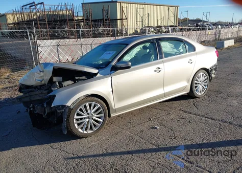 2014 Volkswagen Jetta 2.0L Tdi from USA, damaged, VIN 3VWLL7AJ2EM225428